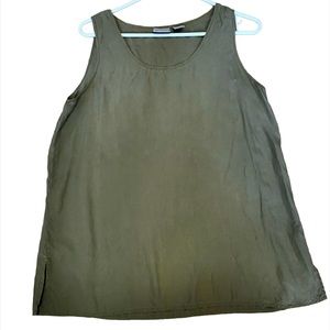 100 %‎ Silk Jackeline Ferrer Military Green woman’s Top Sz M 8
